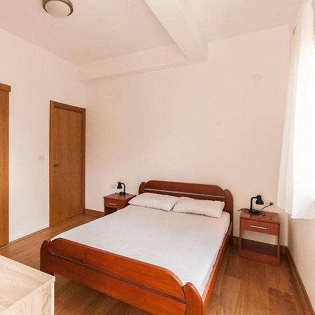 Apartment-Hotel Vila Petrovic-Becici บุดวา ภายนอก รูปภาพ