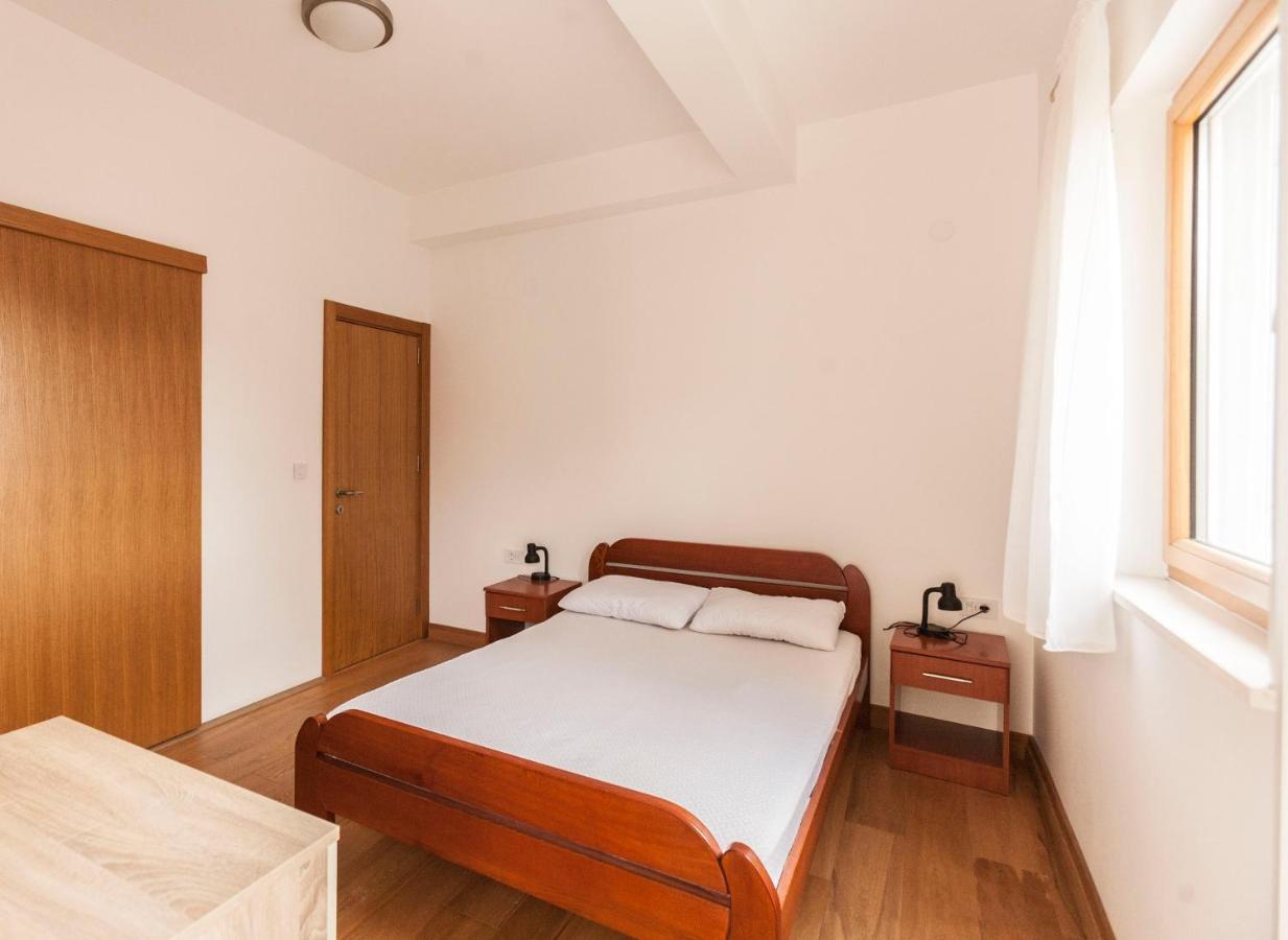 Apartment-Hotel Vila Petrovic-Becici บุดวา ภายนอก รูปภาพ