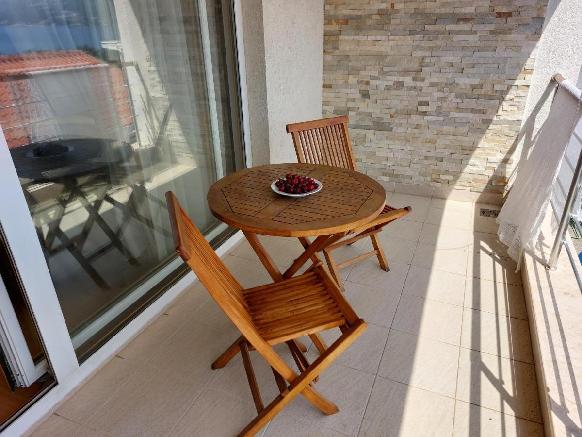 Apartment-Hotel Vila Petrovic-Becici บุดวา ภายนอก รูปภาพ