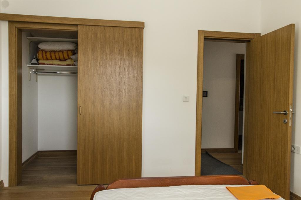 Apartment-Hotel Vila Petrovic-Becici บุดวา ภายนอก รูปภาพ