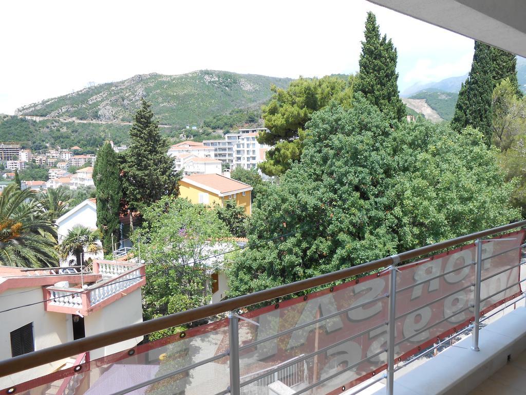 Apartment-Hotel Vila Petrovic-Becici บุดวา ภายนอก รูปภาพ
