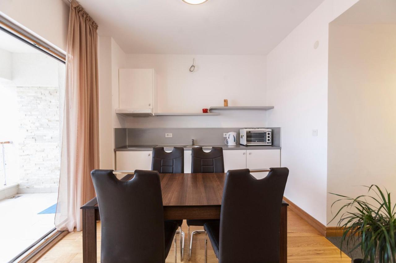 Apartment-Hotel Vila Petrovic-Becici บุดวา ภายนอก รูปภาพ